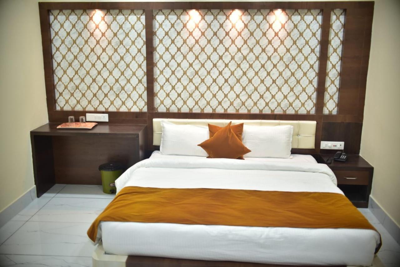 Hotel Sai Krishna Balasore Buitenkant foto